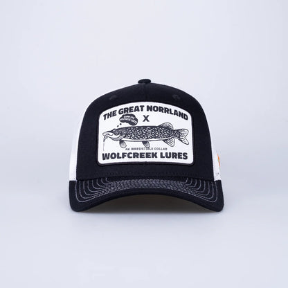 Wolfcreek Lures x SQRTN Trucker Keps - Black / White
